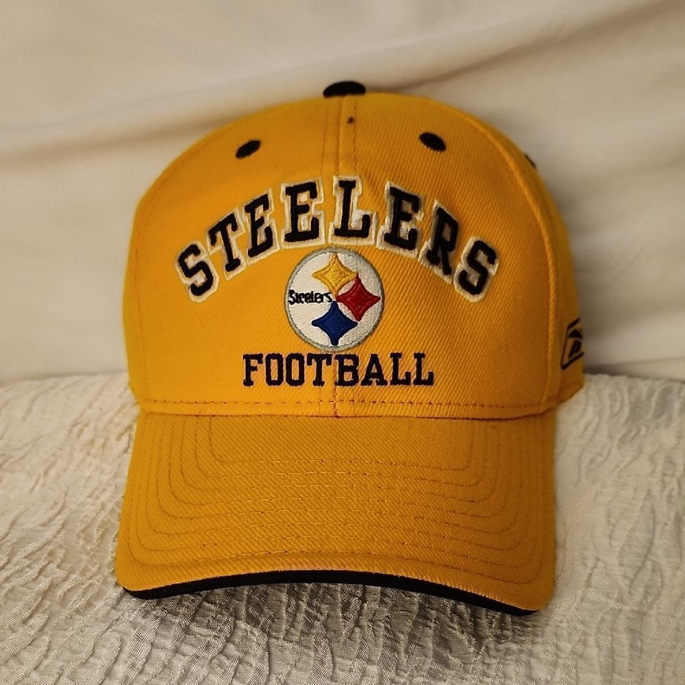 Reebok NFL Pittsburgh Steelers Velcroback Hat - NWOT